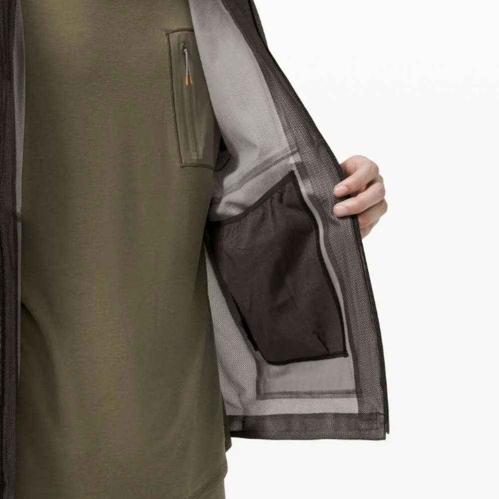 Lululemon-Lab Men's Saura Jacket Black Granite-Size Small